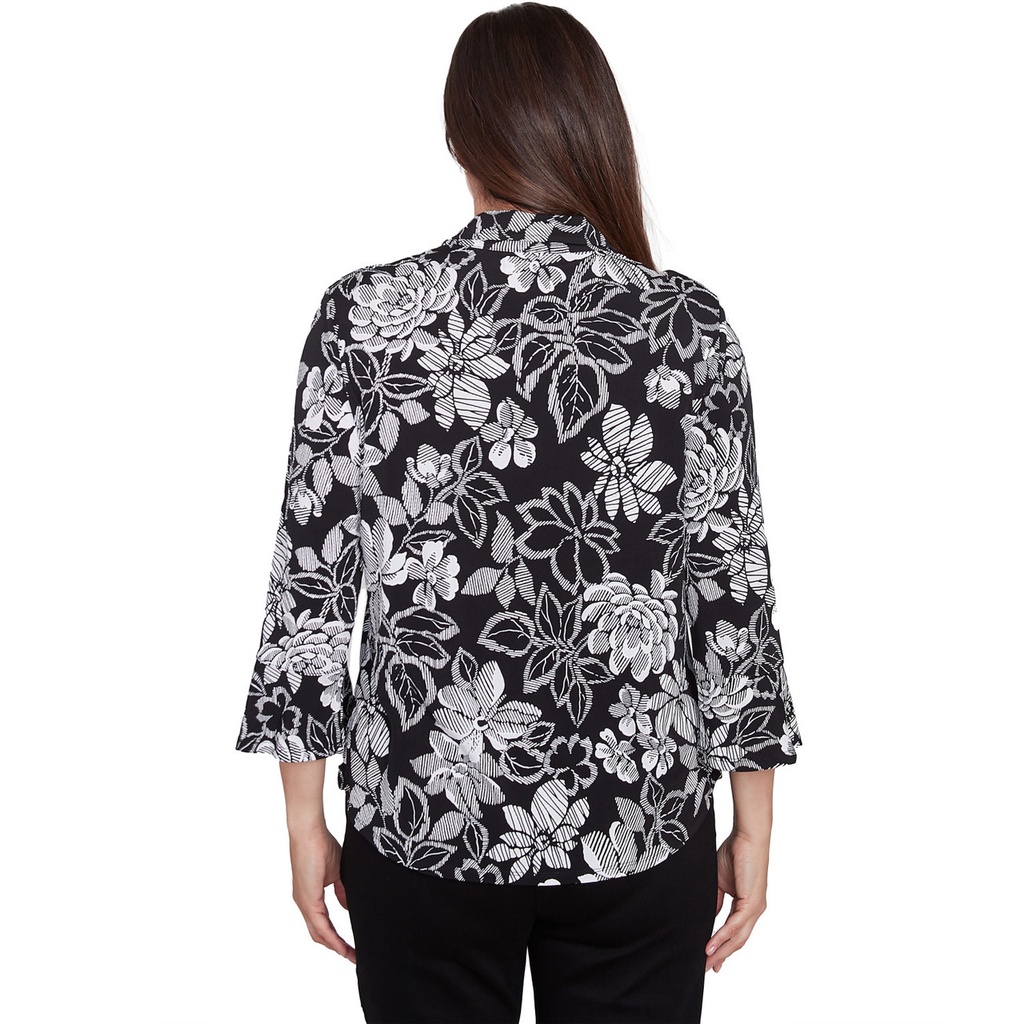 Blusa con botones y estampado floral
