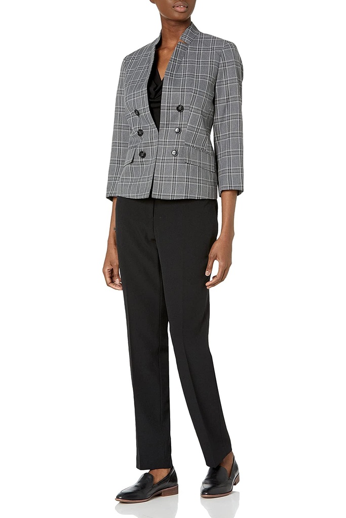 Traje con chaqueta a cuadros