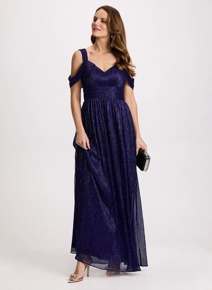Vestido metálico con escote en V