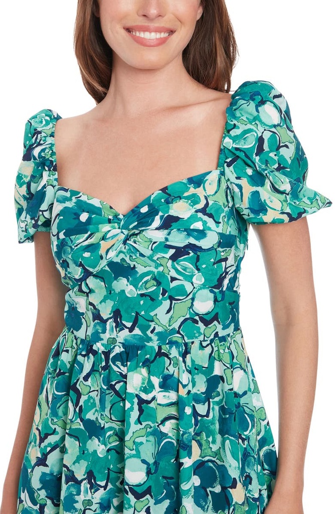 Vestido floral con mangas abullonadas