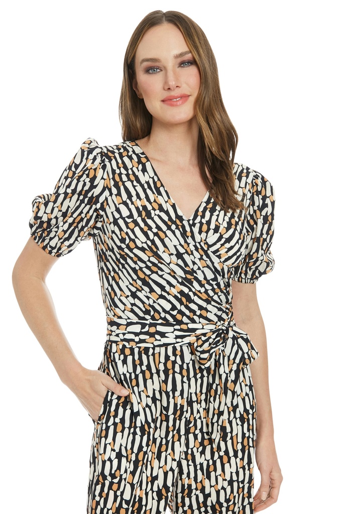 Jumpsuit cruzado con vuelo y fajín Amira