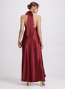 Vestido de satén con escote halter