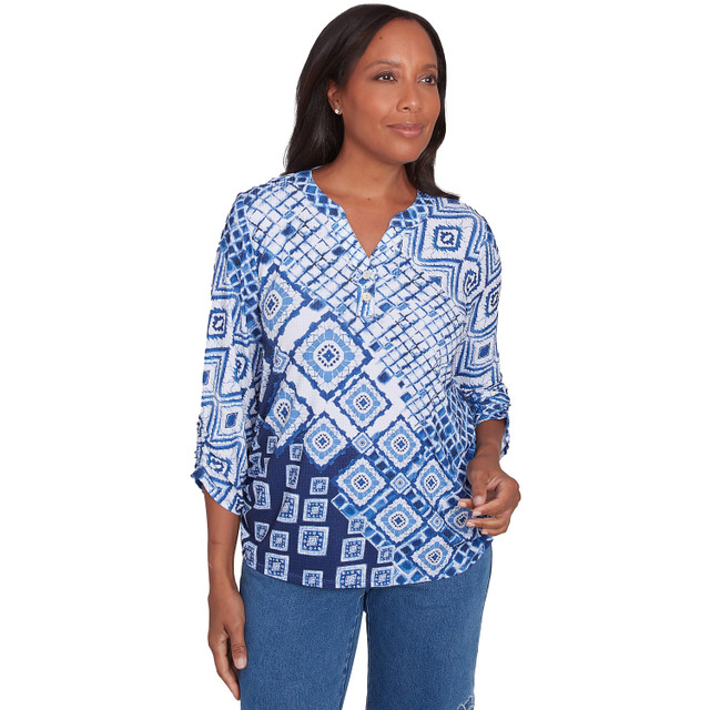 Blusa bordada con flores bohemias