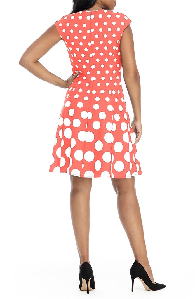 Vestido floral Fit & Flare Dot
