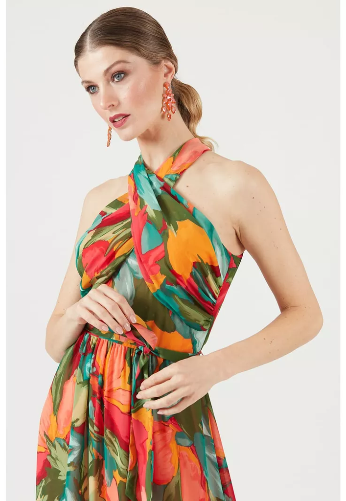 Vestido maxi con escote halter cruzado