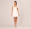 Vestido midi con ribete de cadena
