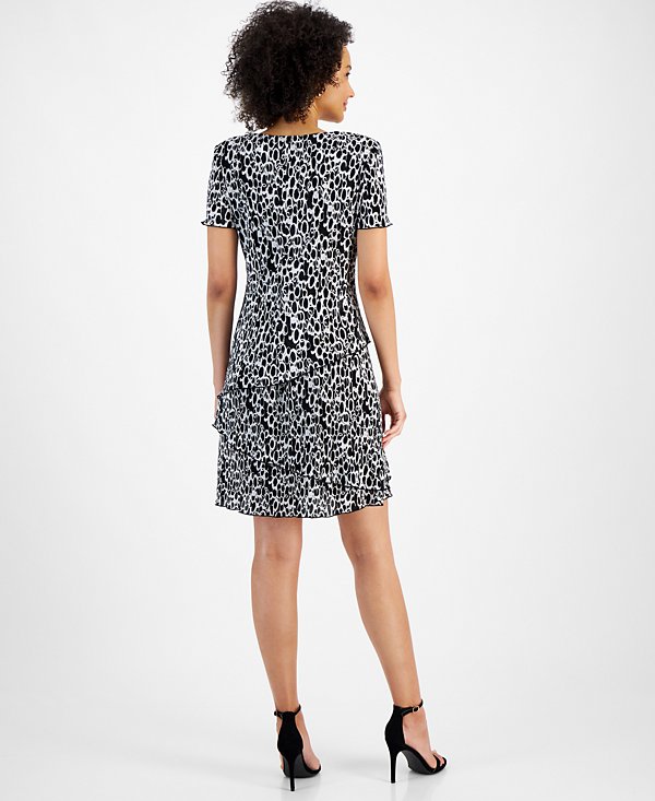 Vestido estampado y escalonado