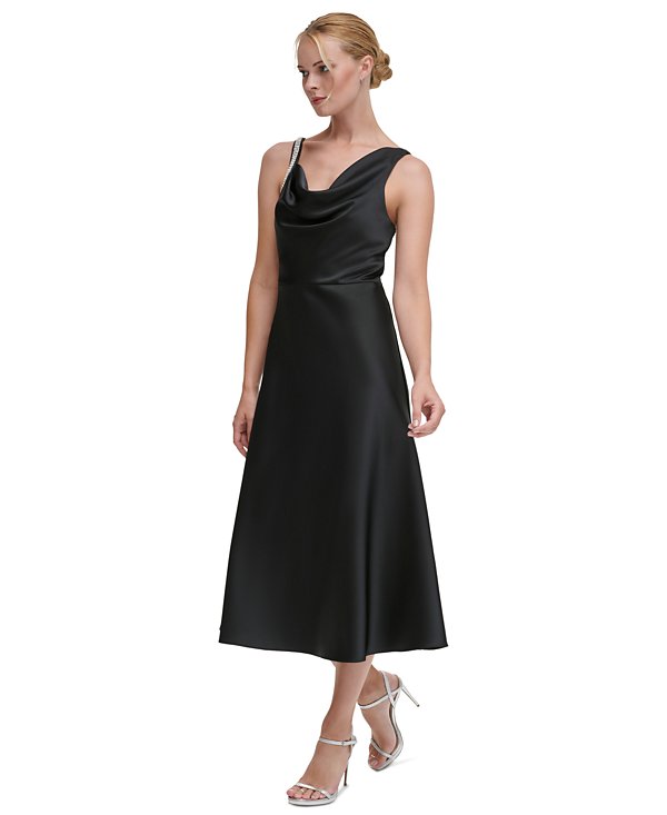 Vestido con escote de cerradura