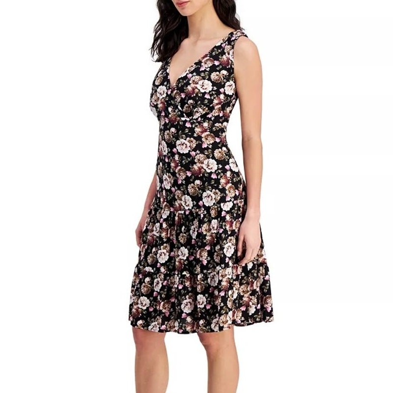 Vestido mini de crochet floral
