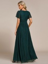 Vestido con aplicaciones florales