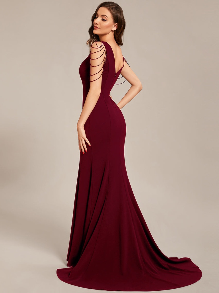Vestido con aplicaciones florales
