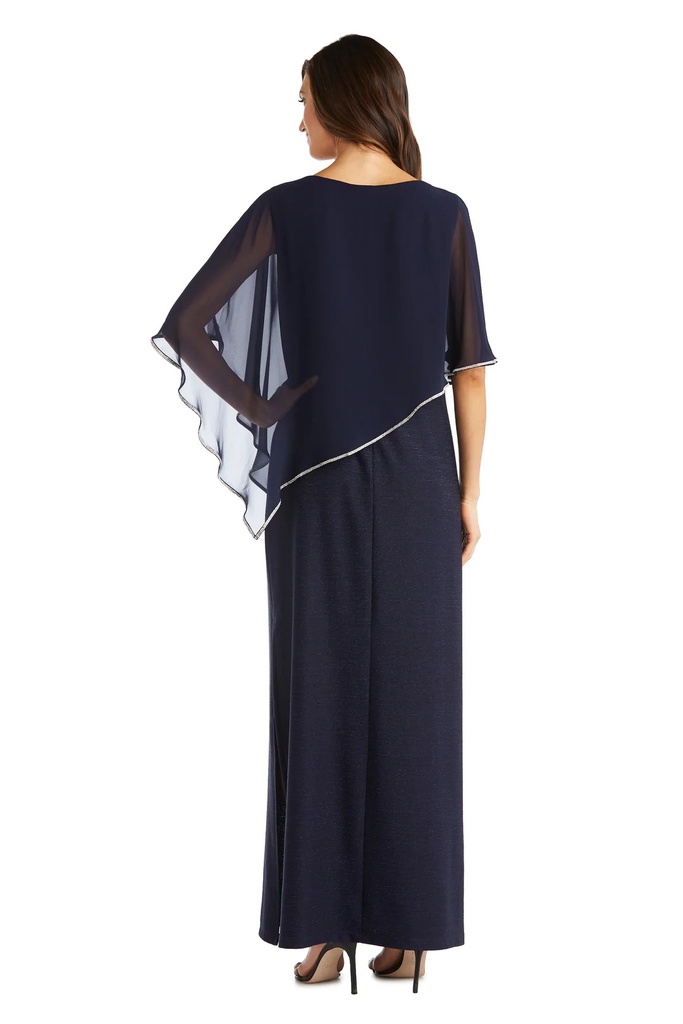 Vestido largo con poncho de diamantes