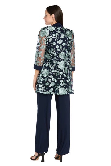 Traje floral con pantalón y saco