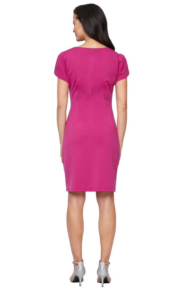 Vestido ajustado de manga corta