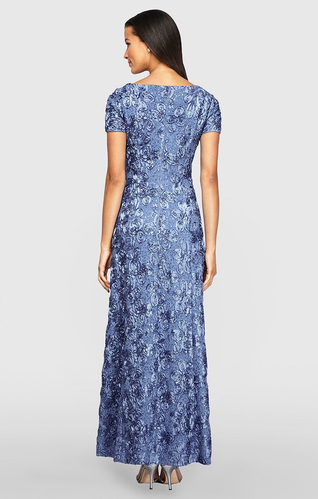 Vestido con cintura imperio