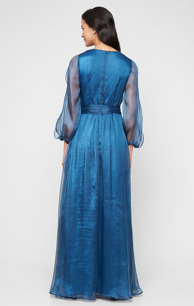 Vestido mikado con hombros descubiertos