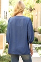 Blusa con escote en V