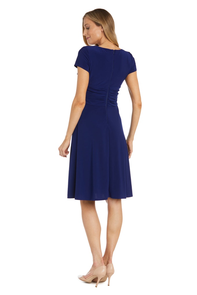 Vestido midi con diamantes