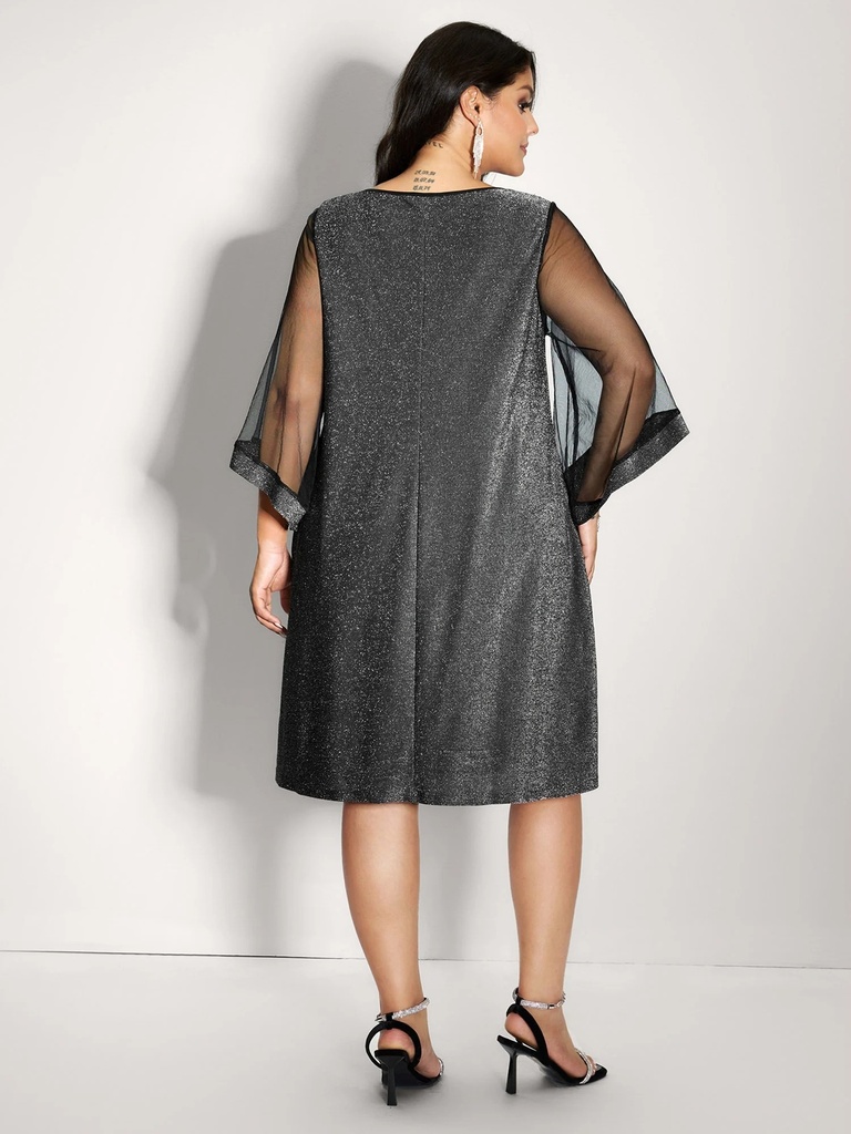 Vestido con mangas transparentes