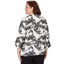 Blusa con bordado de flores y collar
