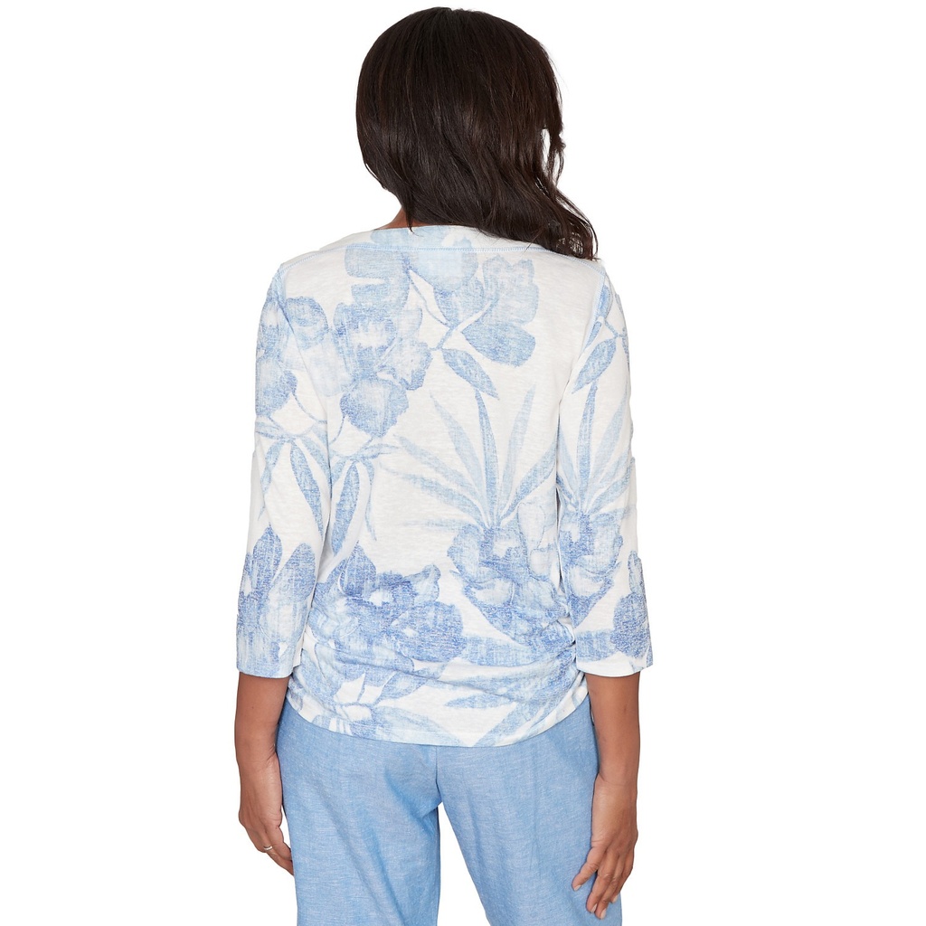 Blusa con estampado floral