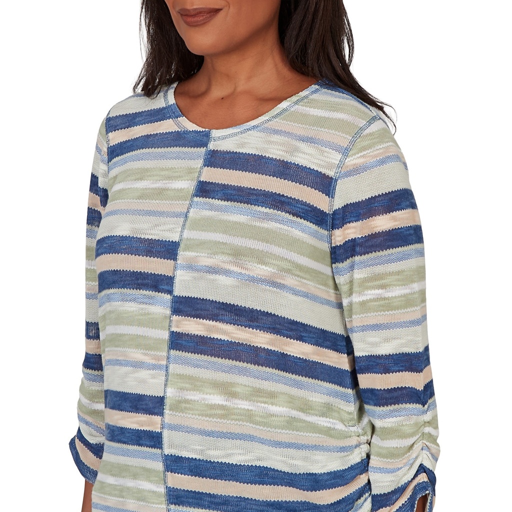 Blusa con múltiples rayas