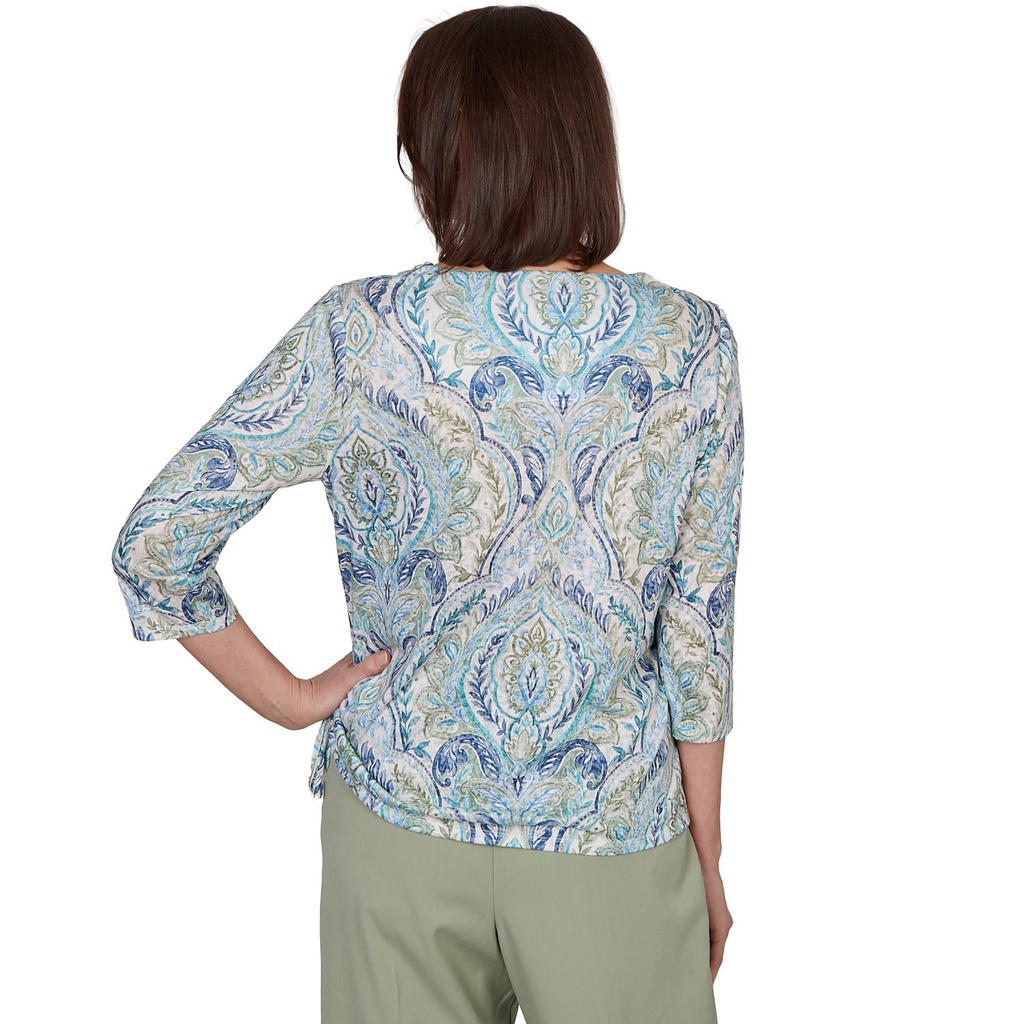 Blusa con cuello trenzado