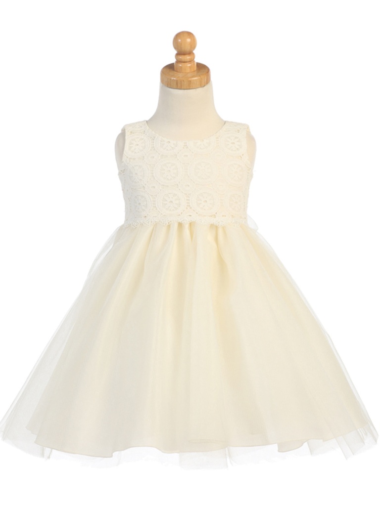 Vestido de encaje y tul