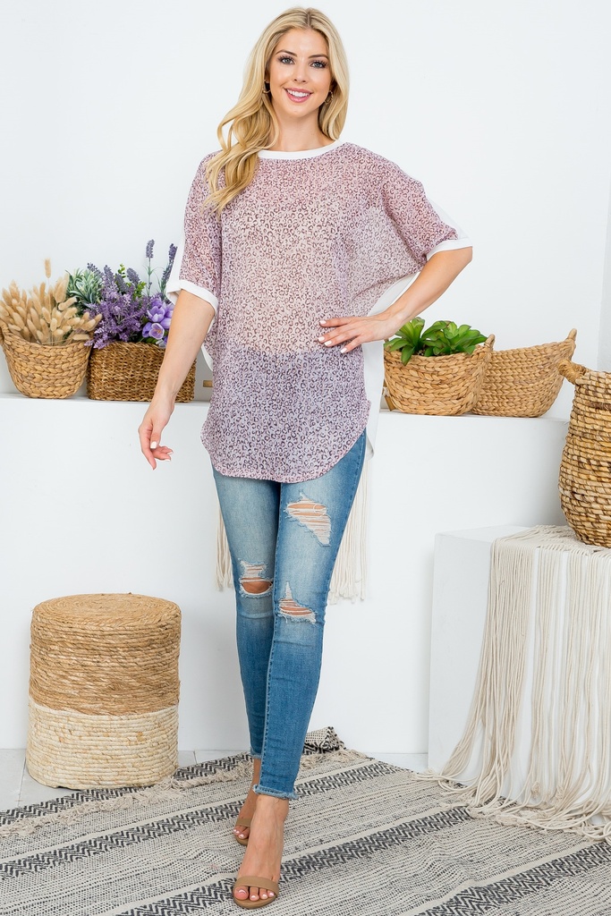 Blusa animal print con hilos dorados