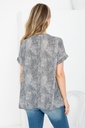 Blusa con cremallera en el frente