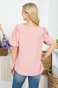 Blusa con escote cuadrado
