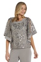 Traje de dos piezas con blusa con manga 3/4 anchas