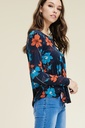 Blusa floral con fruncido