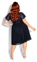 Vestido con escote de cerradura