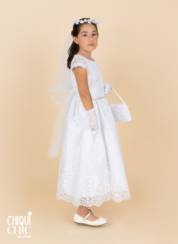 Vestido de manga corta con cinturón de cristales
