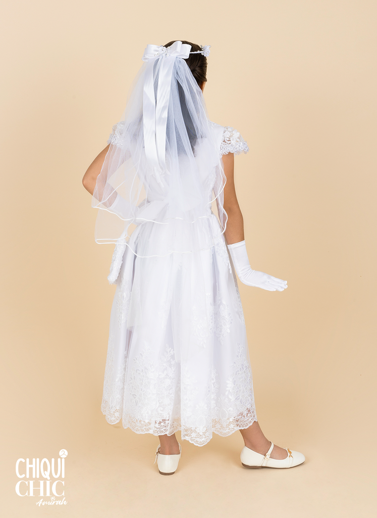 Vestido de manga corta con cinturón de cristales