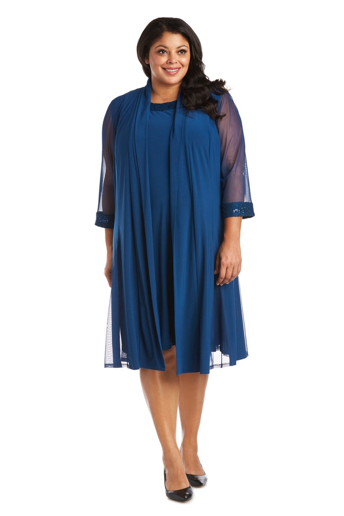 Vestido con chaqueta larga de malla