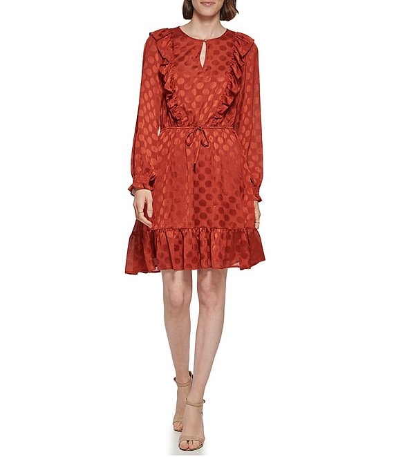 Vestido acampanado con lunares