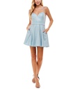 Vestido brillante con escote corazón