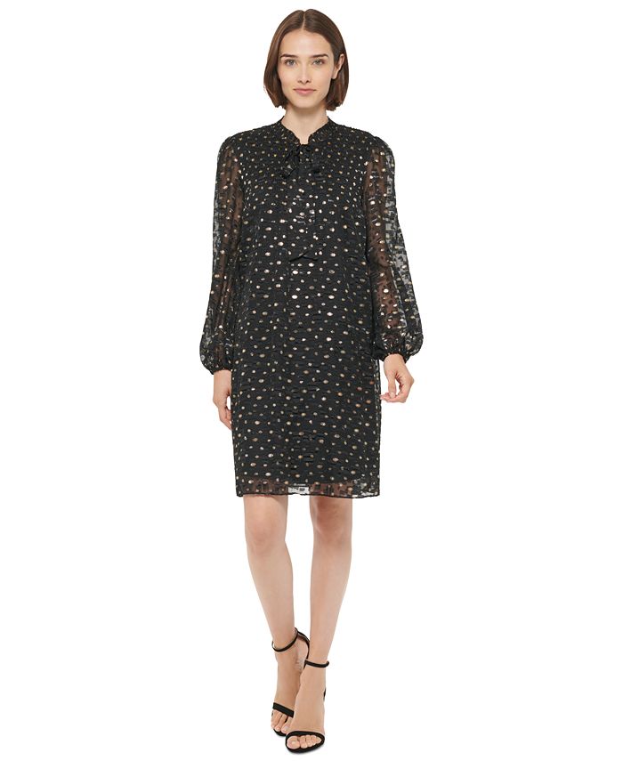 Vestido de chiffon con lunares metálicos