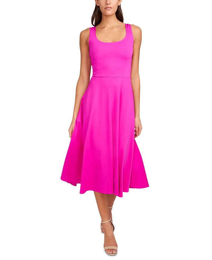 Vestido midi sin mangas con vuelo