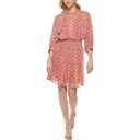 Vestido floral con cintura fruncida