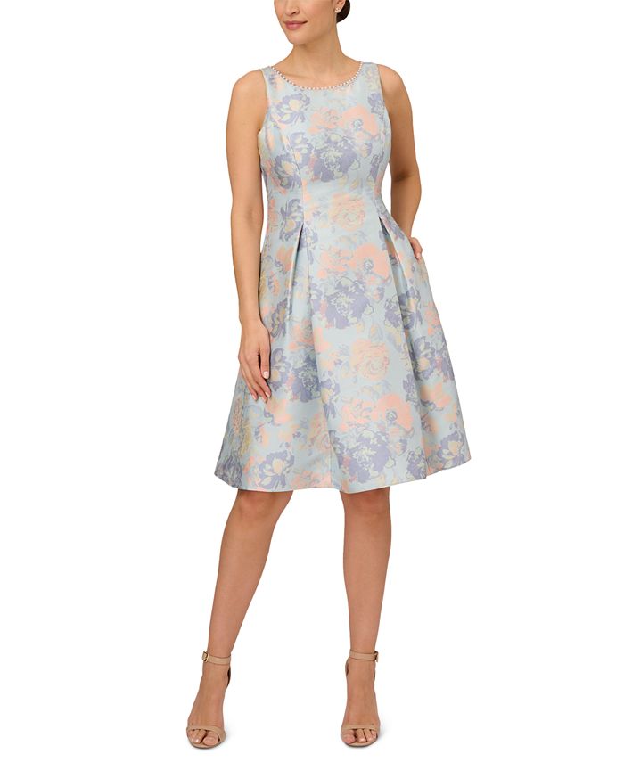 Vestido de jacquard acampanado
