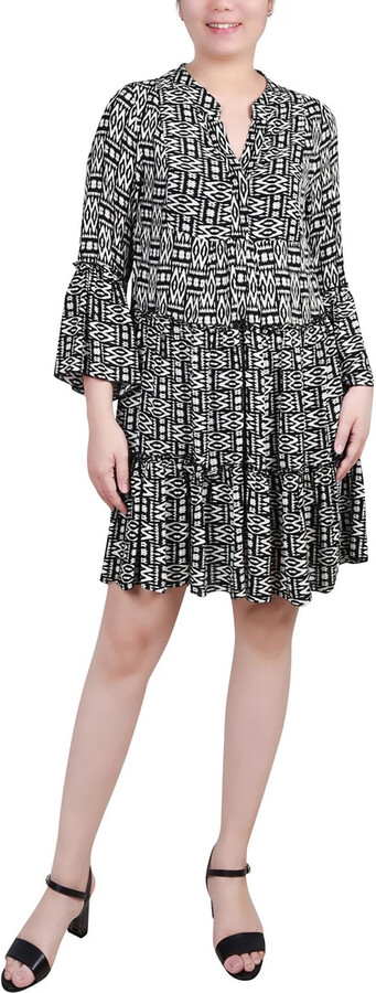 Vestido de manga acampanada