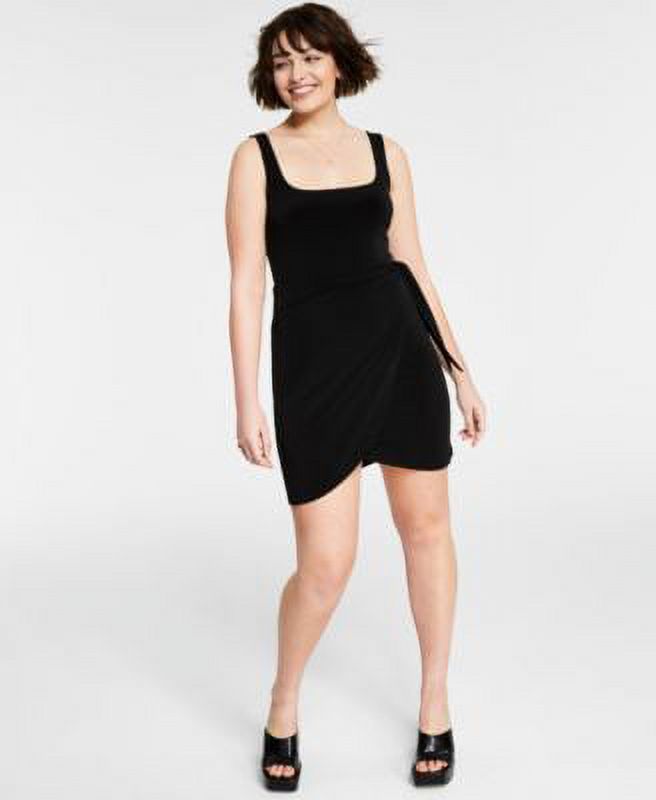 Vestido con escote cuadrado