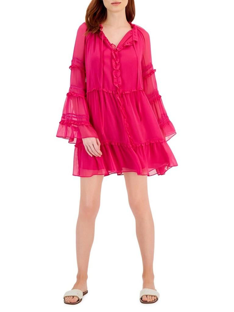 Vestido de mangas acampanadas escalonadas