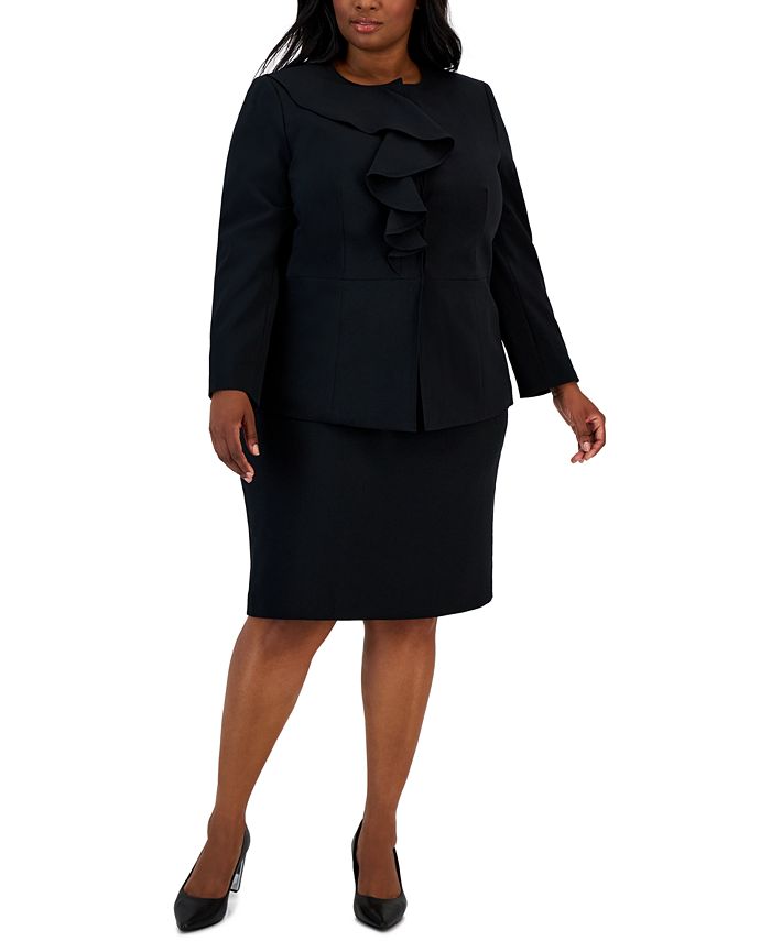 Traje de falda con saco de volantes