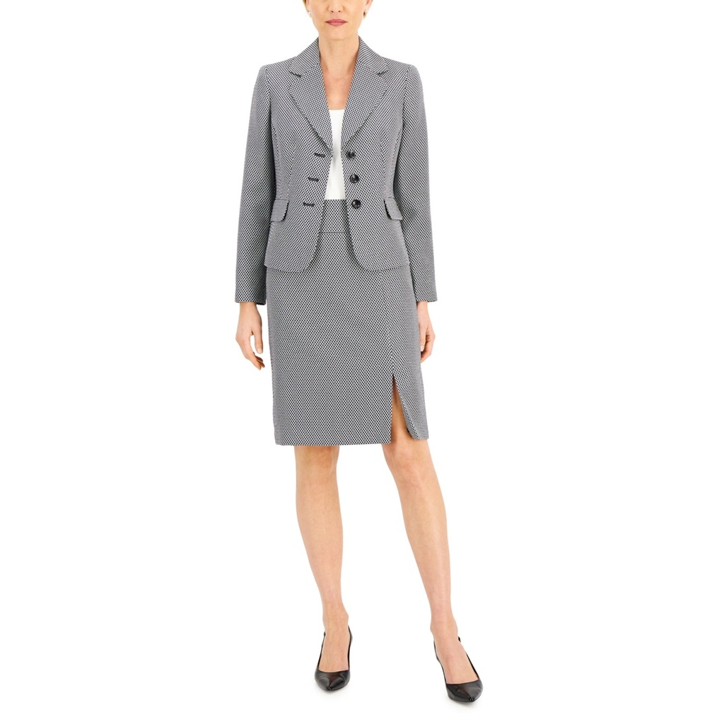 Blazer con bolsillos y solapa