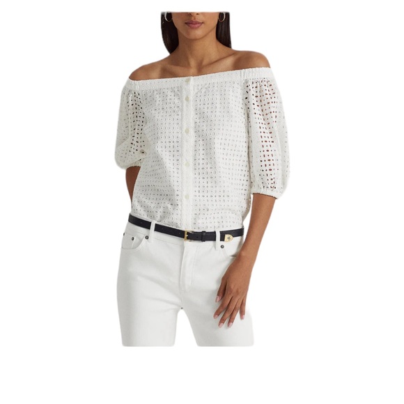 Blusa con cierre de botones al frente