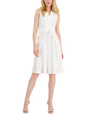 Vestido traslapado con lazo